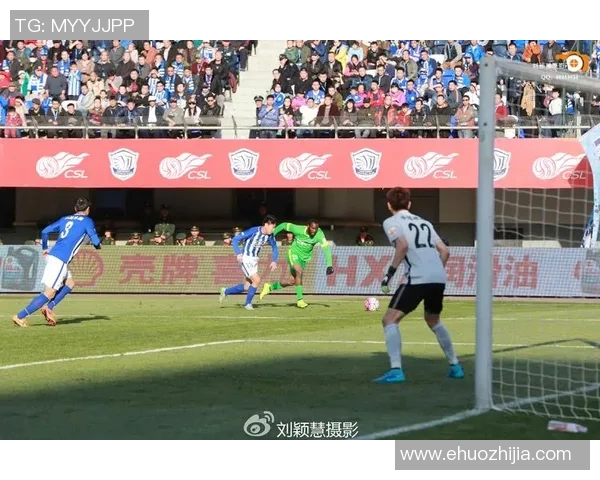 2015年重庆队与永昌队激战回顾：一场难忘的足球对决与精彩瞬间