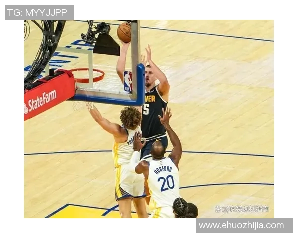 2013季后赛勇士与掘金第三场激战回顾精彩瞬间与关键时刻分析