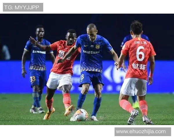 恒大与苏宁激战正酣球迷期待精彩对决与精彩进球 恒大与苏宁激战正酣球迷期待精彩对决与精彩进球